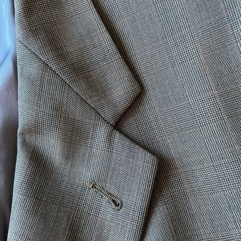 HART‎ SCHAFFNER & MARX Made in USA Subtle Glen Check Wool Suit Size 44 L